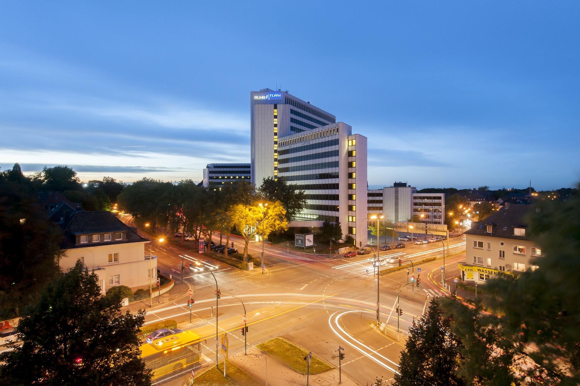 Webers - Das Hotel Im Ruhrturm Essen Bagian luar foto